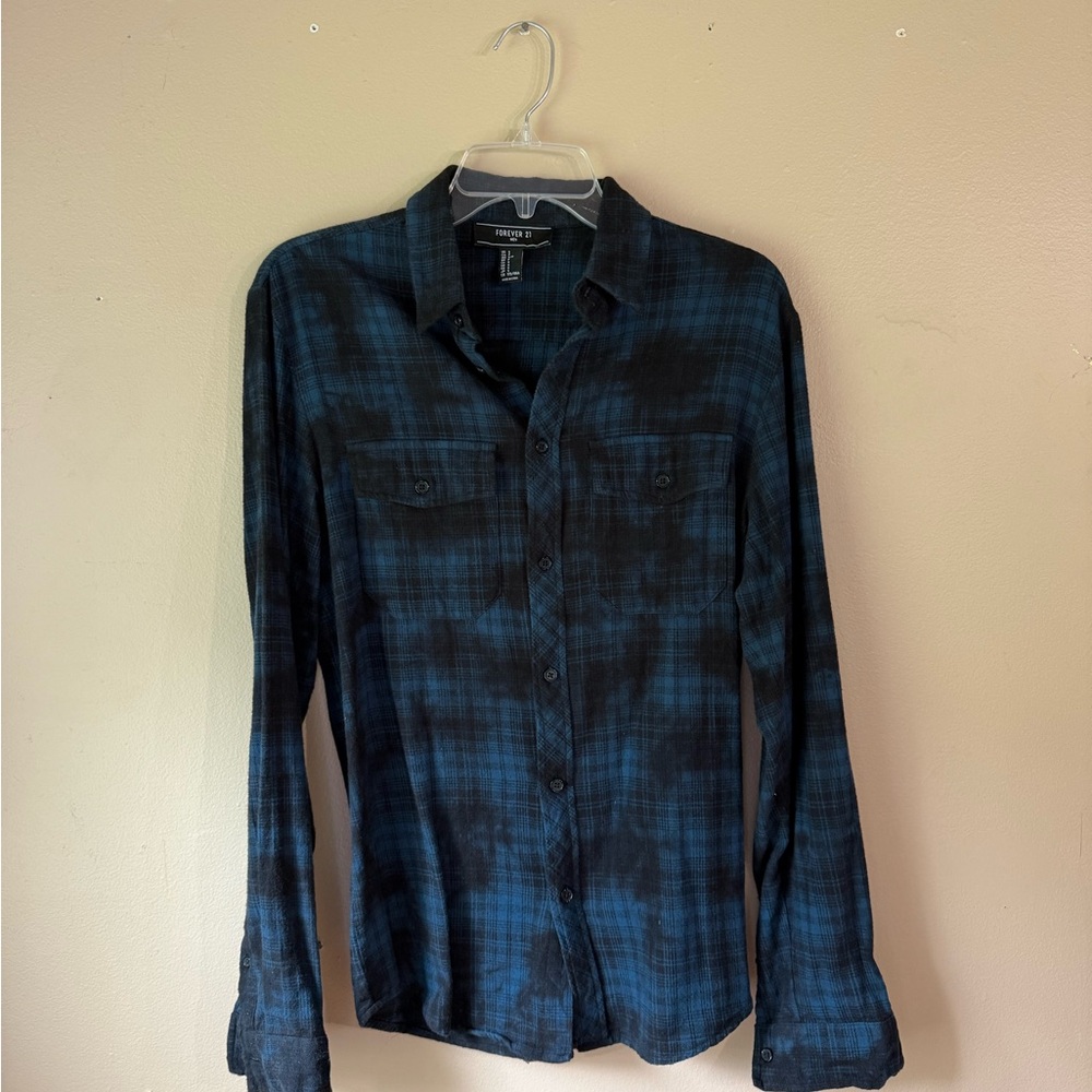 Forever 21 Men's Blue and Black Plaid Shirt